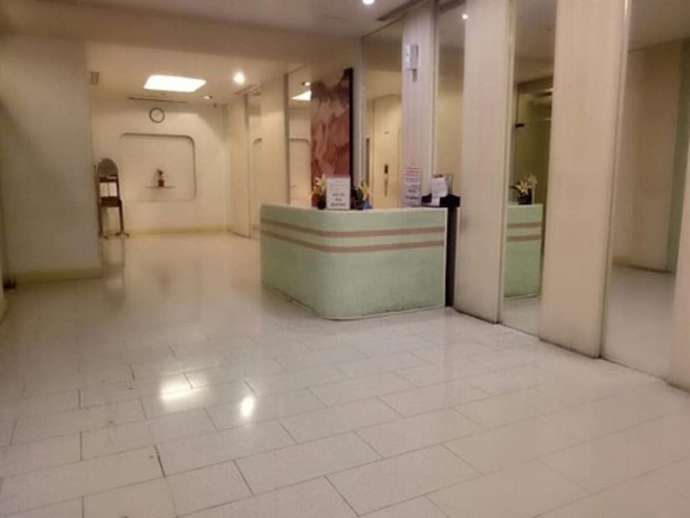 Dragonlink Suites Makati City Екстер'єр фото