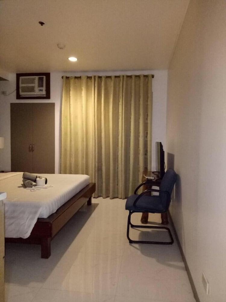 Dragonlink Suites Makati City Екстер'єр фото