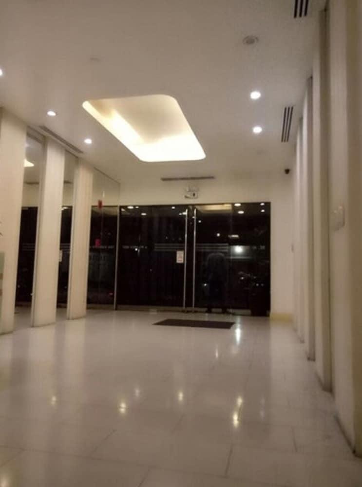 Dragonlink Suites Makati City Екстер'єр фото